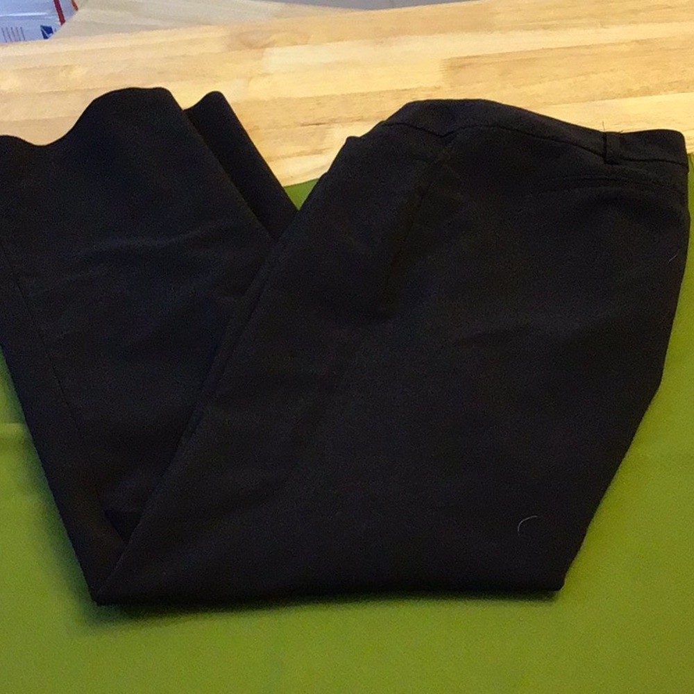 🎁5 for $10 Sale🎁Girls IZ by Amy Byer, black excellent front pockets